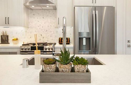 Luxury NEW Residence with Private Rooftop, Downtown in minutes - Foto 41