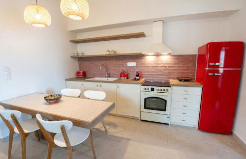 SEMIRAMIS Luxury Apartments - Photo 27