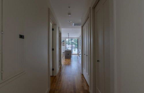 Downtown Princeton Chic - Photo 5