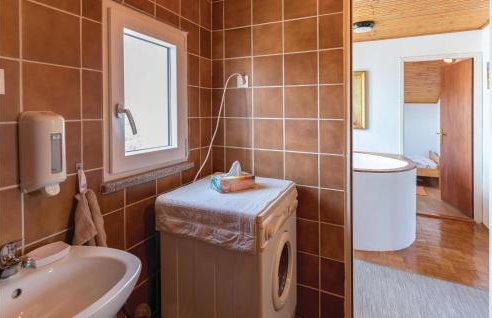 Three-Bedroom Holiday Home In Opuzen - Foto 29