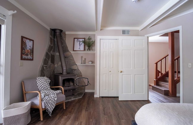 Tarly by Avantstay 5mins To Diamond Peak Skiing w/ Hot Tub in Incline Village - Foto 10