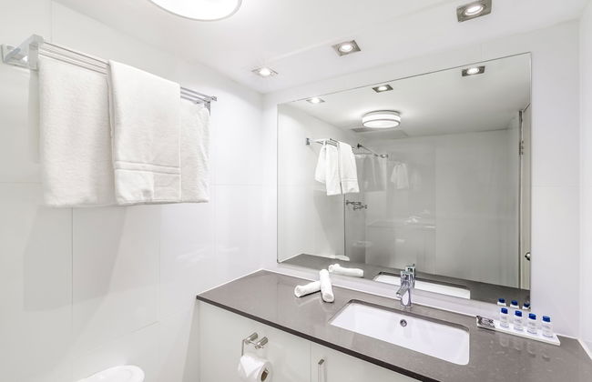 Oaks Sydney Hyde Park Suites - Photo 30