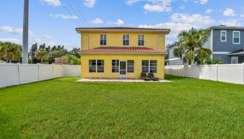 Tampa Private Large House, Game Room & Backyard - Sleeps 12, 4bdr, 3bth, Quiet Community, Near Everything in Tampa & St Pete - Foto 2