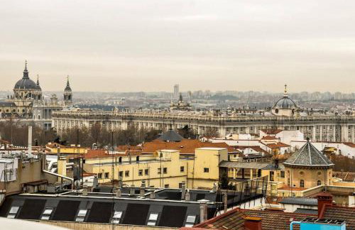 Apartamento con Terraza a Gran Vía y Palacio Real - Foto 9
