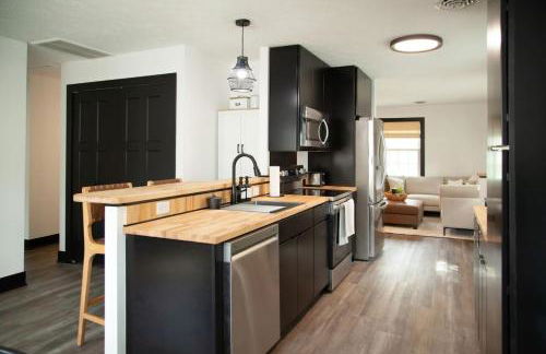 Modern Cottage with hot tub near lake, wineries, Geneva and SPIRE - Foto 9