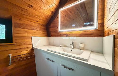 Chalet au Mont-Dore, 3 chambres, terrasse et parking, 8 couchages - FR-1-415-208 - Foto 16