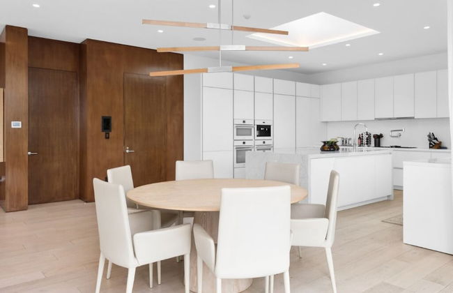 Beverly Grove - Photo 23