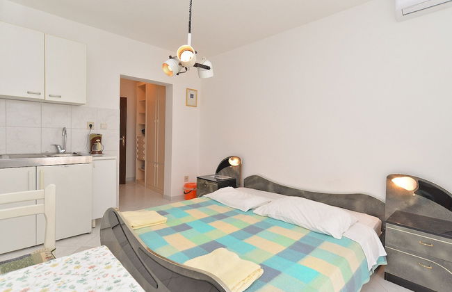 Apartment Josip 828 - Photo 4