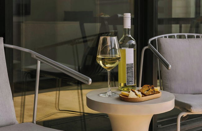 Sonder by Marriott Bonvoy Maisonneuve Apartments Downtown - Photo 7