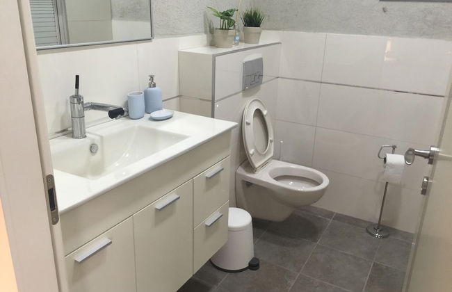 Haifa Luxury Boutique Apartments - Photo 53