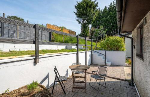 Parking - Garden - Views - M4 Work Stay - Photo 38