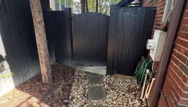 COMFY Basement Home 2 Bdrm1Den 3Queen Beds - Foto 4