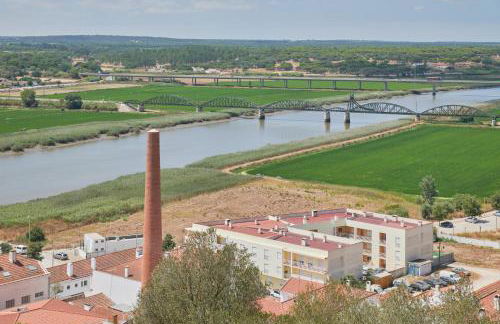 Lightful Refuge on the River Front, By TimeCooler - Foto 68