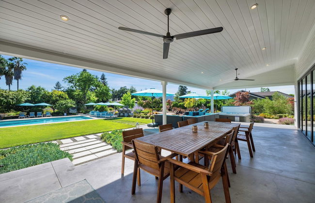 Luxe, Pool, Spa, Fire Pit, Game Room, Piano Sonoma Pool Retreat by Avantstay - Foto 43