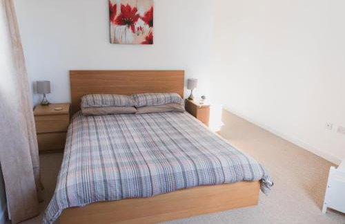 Lovely 2-Bed Flat Glasgow Harbour FREE parking - Pass the Keys - Foto 3