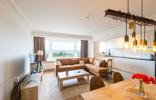 Modern Flat 2 Bedrooms With Open View - Photo 10