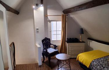 L'Ecuyère-Maison de Ville-Secteur cathédrale-Parking privé gratuit - Foto 2