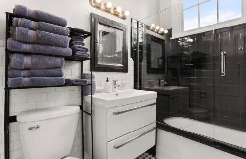 Marigny BD Surrounded by Music Food and Art - Foto 17