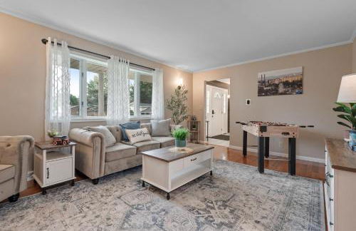 Family Escape with Yard, Fire Pit and EV Charger - Foto 13