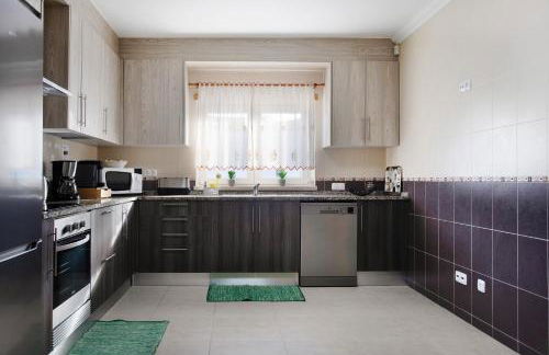 Villa Rosa com Piscina e Jacuzzi - Photo 9