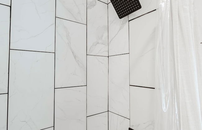 Cozy 6BR Home Near Plaza Dist -sleeps 15 - Photo 57