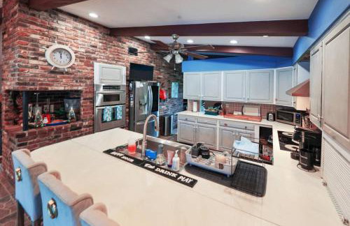 The Creek Resort - Revamped Chic 4BR Haven with Massive Pool, Hot Tub, and Outdoor Space - Foto 18