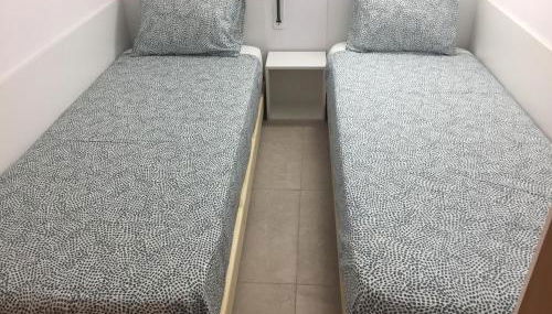 Apartamento céntrico con 2 habitaciones y Wi-Fi - Photo 4