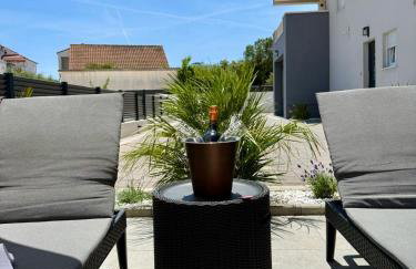 VILLA OCEAN BREEZE with pool - Foto 52