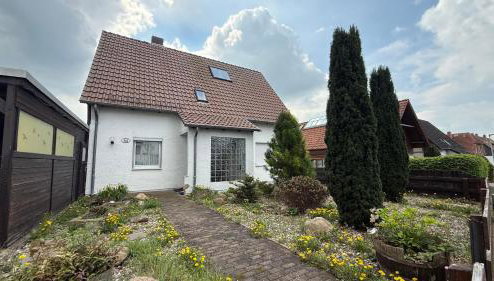 House in Sarstedt! contactless check-in 20P - Foto 1