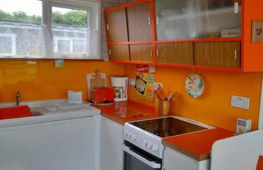 'Retro Retreat' Holiday chalet in the Norfolk Broads - Photo 16