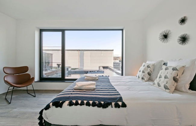 Spacious 3 Bedroom Apartment With Private Garage - Foto 30