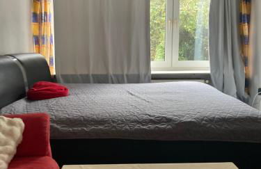 Premium Ruhiges ganzes Apartment 90 m 2 Schlafzimmer große Küche Wohnzimmer - Foto 1