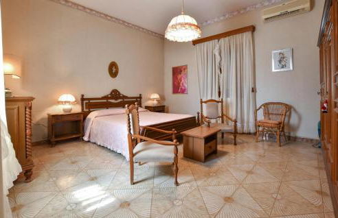 Awesome Home In Assoro With Wifi - Foto 5