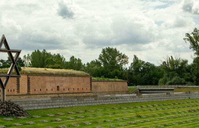 Excursion au camp de concentration de Terezín - Photo 1
