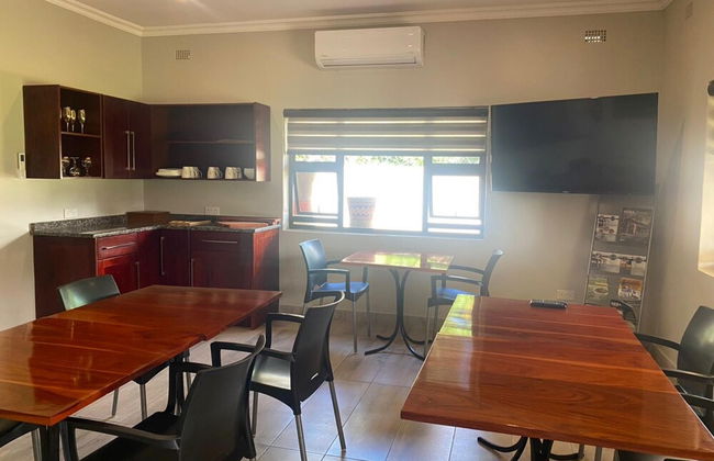 A Pristine B B Located in the Peaceful Suburb of Belvedere Harare - 2007 - Foto 19