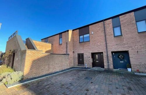 2 Bedroom House with Garden Next to River Tees - Foto 1