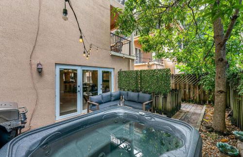 Salty Fox 5BD Oasis w Spa, Beach & Downtown - Foto 33