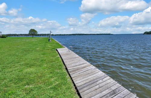 April Point Dr S - Photo 8