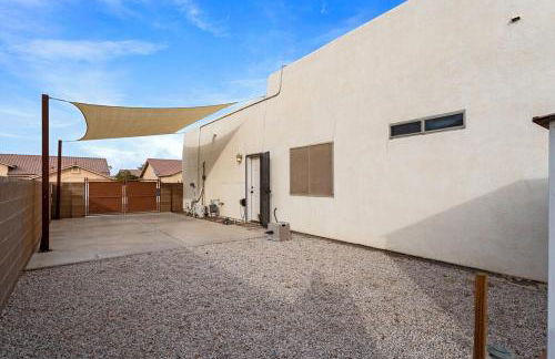 Beautiful Desert Oasis Villa with Pool - Foto 22