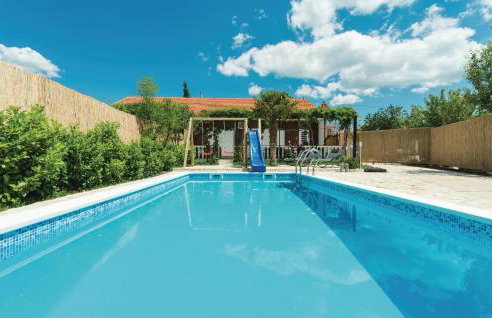 Two-Bedroom Holiday Home In Sibenik - Foto 1