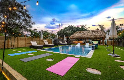 Bali Inspired home with Heated Pool, Sauna and Hot Tub! Close to Beach and Atlantic Ave - Photo 42