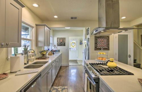 Ideally Located Chico Home - Fire Pit and Grill - Foto 9