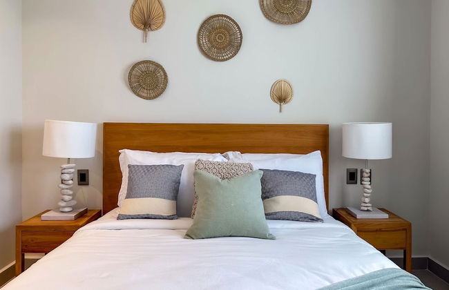 4 Bedroom Beach Penthouse w Private Rooftop - Foto 45