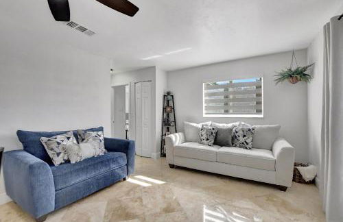 Boca Beauty - Stylish Home With Pool 3 Bedroom Home by RedAwning - Foto 60