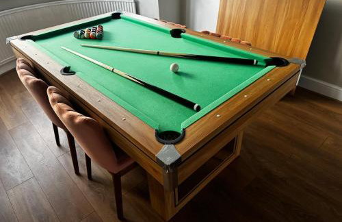 Modern 3-Bedroom House with Private Parking - Photo 7