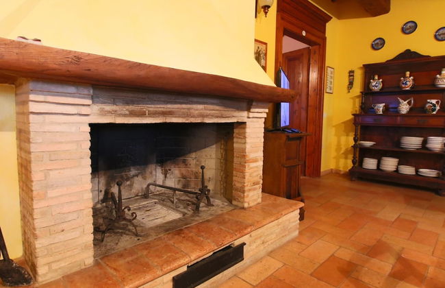 Holiday Home in Serrungarina Near the Lake - Foto 17