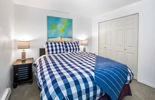 Ground Floor front 2 bed condo at Jacobs Landing - Foto 16