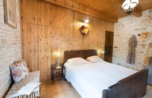 Charming Villa with Private Garden & BBQ - Foto 25