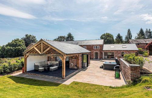 Fairvale House - Photo 2