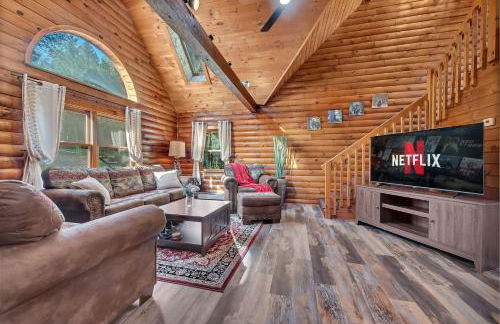 Secluded Log Cabin with Hot Tub Fire Pit Game Room - Foto 8